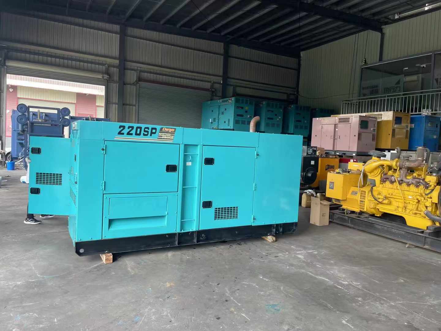 旌德800kW 柴油发电机的输出电流波动范围是多少？